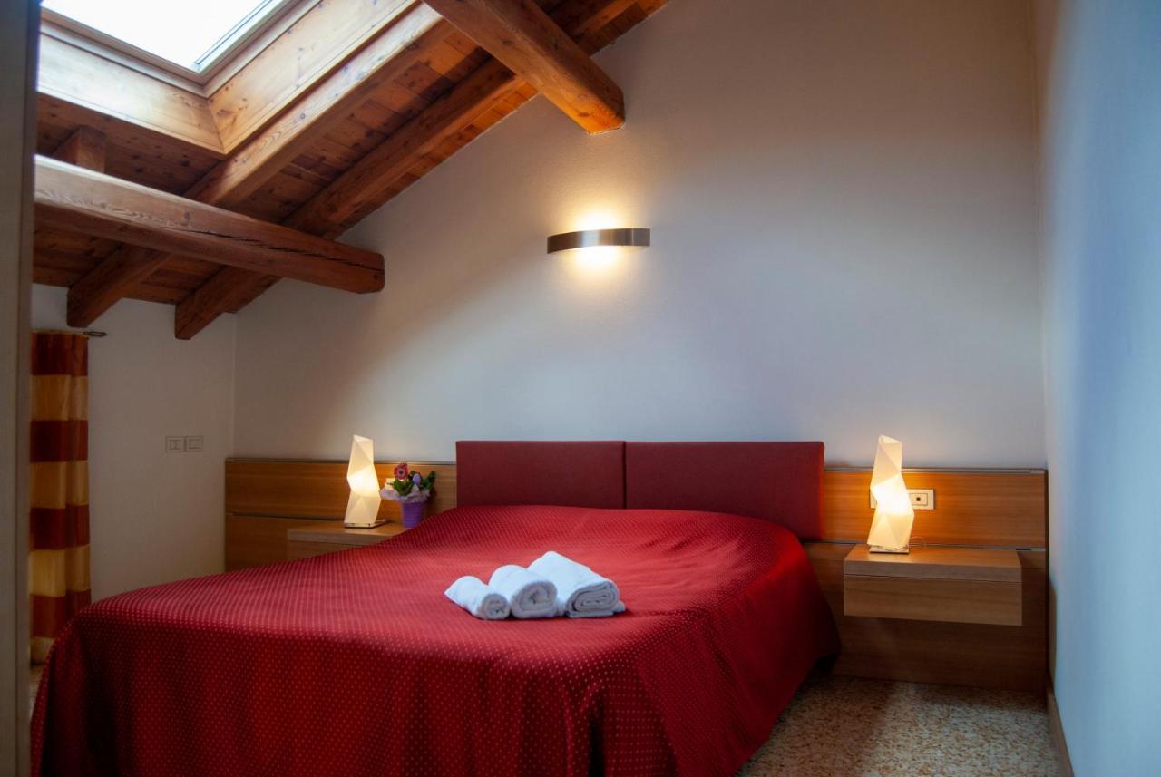 Agriturismo Antico Splendore Villa Pullir Eksteriør billede