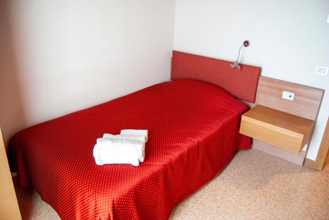 Agriturismo Antico Splendore Villa Pullir Eksteriør billede